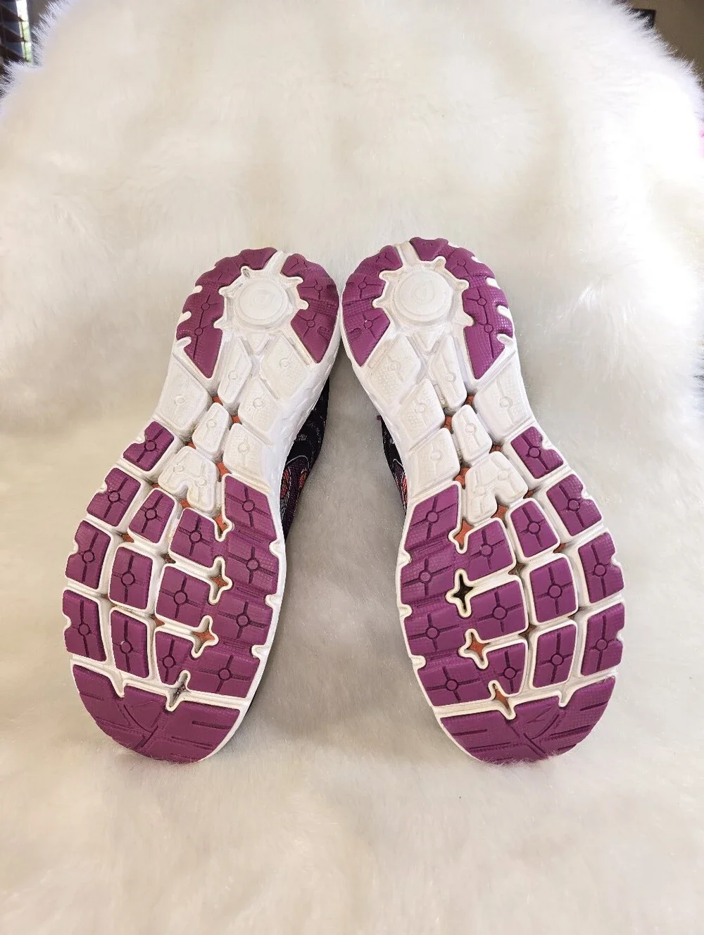 Brooks Pure Flow 6 Purple/Black Peacock Feather Patterned Women's Running Shoes - Picture 7 of 10